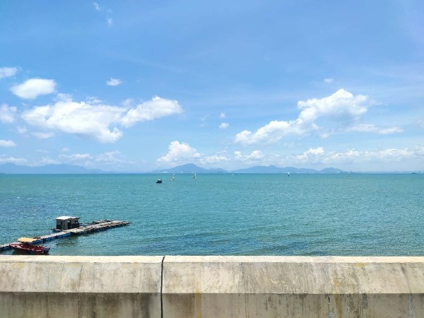 炎炎夏日，碧水藍(lán)天。德力數(shù)控夏季團(tuán)建拓展之旅